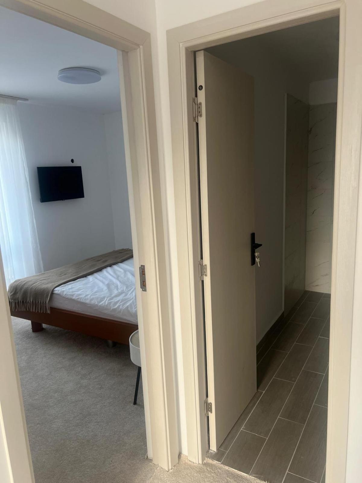 Lala Home Oradea Extérieur photo
